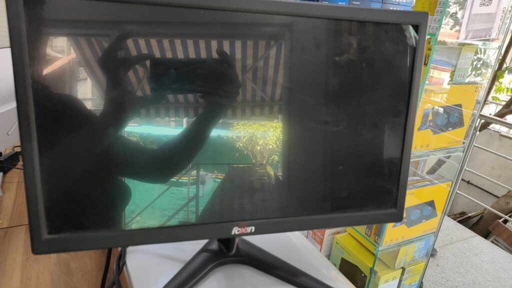 Marketing content 4th April 2026. Foxin 18.5 inch monitor old